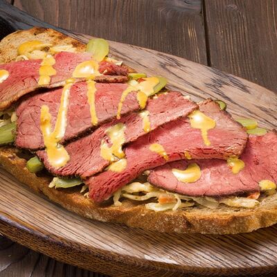 Брускетта с ростбифом в Колбасофф по цене 460