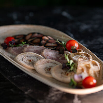 Деликатесы из мяса разного от нашего шеф-повара в Наша хвоя по цене 890 ₽