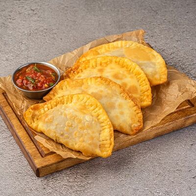 Чебуреки с говядиной в Бар с едой Пороселло по цене 620 ₽