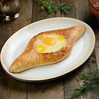 Хачапури по-аджарски в Долма