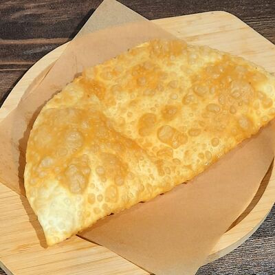 Чебурек с бараниной в Шашлычная угли по цене 230 ₽