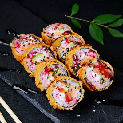 Ролл Темпура Сёмга в Суши и Роллы по цене 709 ₽