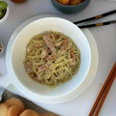 Паста с Лососем и Пармезаном в WoKING по цене 1200 ₽