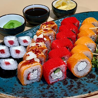 Сет Фирменный в Омар Хайям Европа и Азия по цене 2490 ₽