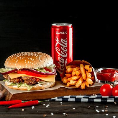 Комбо Бургер курица в Шаурма Айдахо по цене 780 ₽