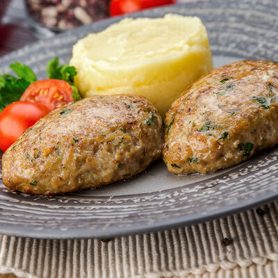 Котлеты куриные с картофельным пюре в MANANA по цене 390