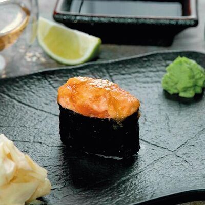Запеченные суши Лосось в Баклажан в ТЦ 