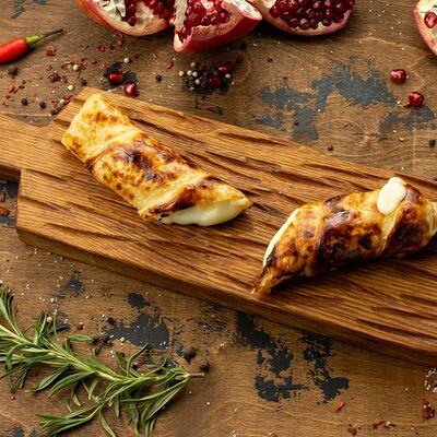 Хачапури на мангалев Вкусно есть всё на углях по цене 760 ₽