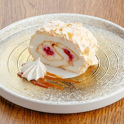 Меренговый рулет в Витебский трактир по цене 12 р.