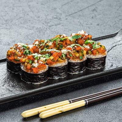 Тартар лосось хот в Сан Суши - Пицца по цене 624 ₽