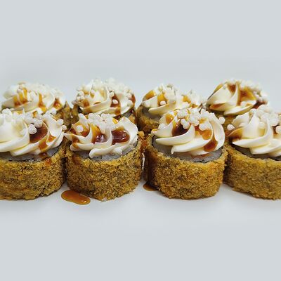 Темпура ролл с лососем и снежным крабом в Mad Chicken по цене 560 ₽