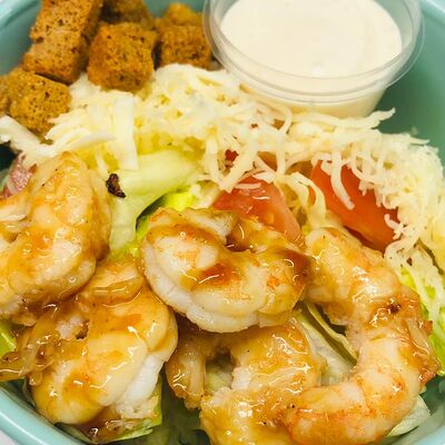 Цезарь с креветкой в Dragon по цене 350 ₽