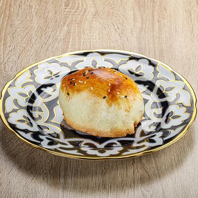 Самса тандырная с говядиной в Чайхана Плов N1 по цене 170 ₽