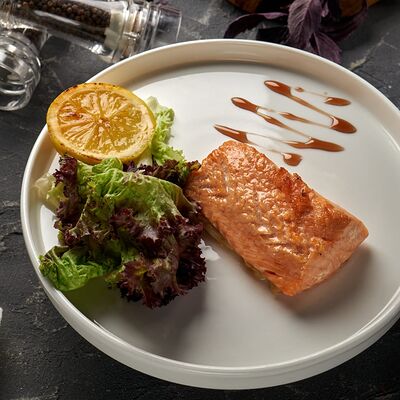 Стейк филе из лосося в Инжир по цене 900 ₽