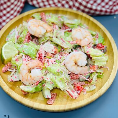 Салат Калифорния с креветками в Токио 96 пицца и роллы по цене 519 ₽