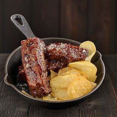 Свиные ребрышки BBQ в Вепрево колено по цене 990 ₽