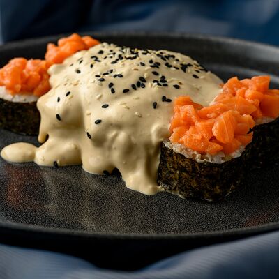 Ролл Сливочный с лососем в Роллинка по цене 680 ₽