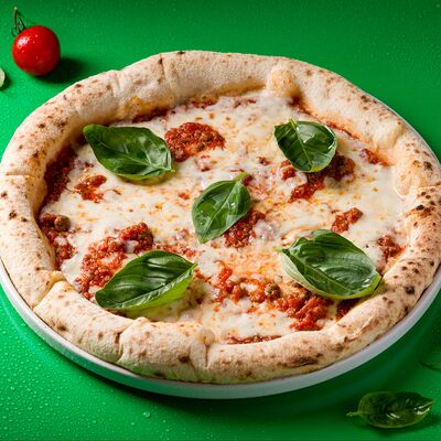 Пицца с фаршем из мраморной говядины Алла Болоньезе в ROSSINI GOLD PIZZA по цене 2450 ₽