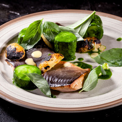 Теплый салат с копченым сомом в Мясо & Рыба по цене 570