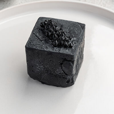 Десерт Черный куб в Nemo по цене 540 ₽