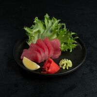 Сашими с тунцом в Loft Sushi