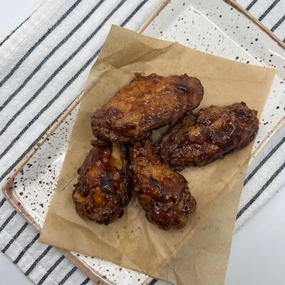 Крылья в соусе BBQ в ZEBRA по цене 420 ₽