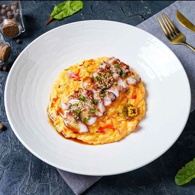 Паста риссони с крабом и осьминогом в EVOO по цене 1208 ₽