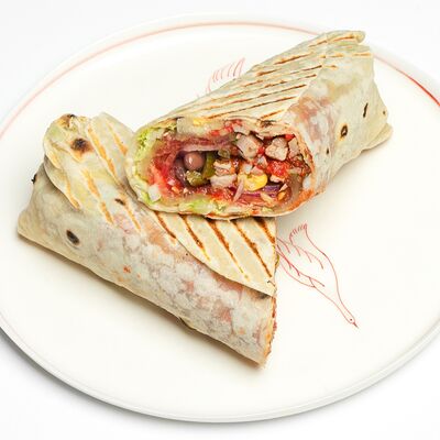 Шаурма мексиканская в MEZE fastfood & grill restaurant по цене 538 ₽