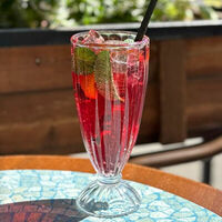 Лимонад Черная смородина-ананас-апельсин в Mon Baton