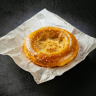 Лепешка из тандыра в Абу-Даби по цене 72 ₽