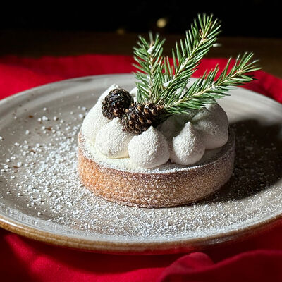 Тарт рождественский в Сулугуни по цене 494 ₽