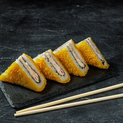 Жареный сэндвичв Роллы от Феодосия по цене 449 ₽