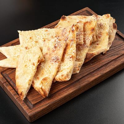 Фокачча с пармезаном в G bakery8 по цене 430 ₽