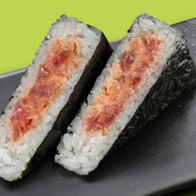 Онигири с тунцом в О! Суши по цене 450 ₽