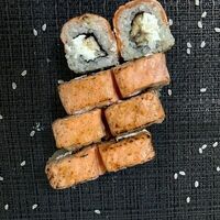 Карамельные роллы в Sushi LeGo