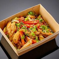 Соба с курицей в Coffee Corner