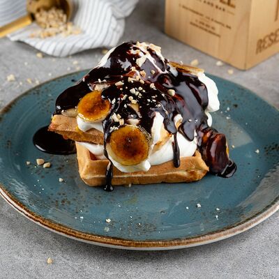 Вафли с бананом в Double по цене 250