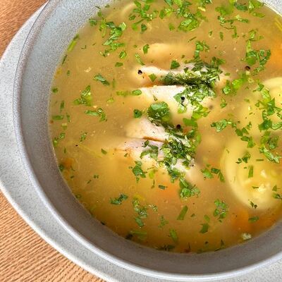 Куриный суп с яичной лапшой в The Hound по цене 663 ₽