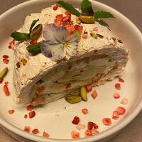 Меренговый рулет в Le Grill