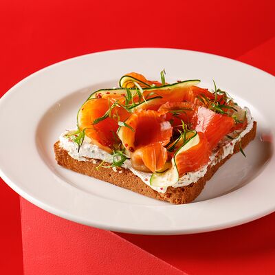 Бриошь с форелью в Hitch по цене 900 ₽