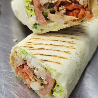 Шаурма с курицей в Восточка по цене 370 ₽