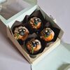 4 капкейка со сливочно-шоколадным кремом и голубикой в Marys Cakes по цене 1590