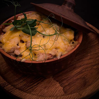 Кокот с курицей и грибами в Ostroff по цене 410 ₽