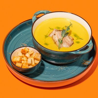 Гороховый крем-суп с ребрышками в Kiss по цене 155