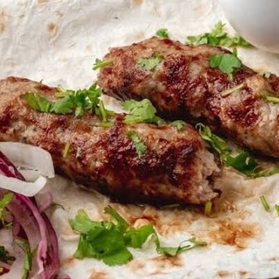 Люля-кебаб из говядины и бараниныв Кафе Мещера по цене 639 ₽