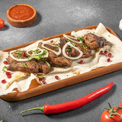 Шашлык из говяжьей вырезки в Восточка по цене 1900 ₽