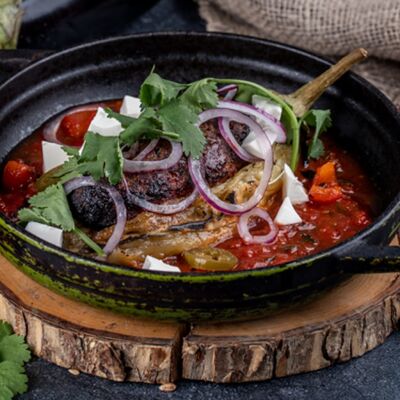 Кебаб из конины с запечённым баклажаном и рагу из овощей в Гусь по цене 975 ₽