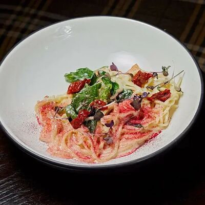 Паста с креветками в Chester по цене 748 ₽