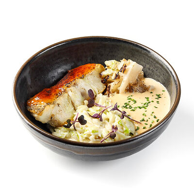 Судак с кокосовым орзо и мисо голандез в Chojo Izakaya по цене 950 ₽