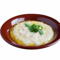 Мутабаль в Station One